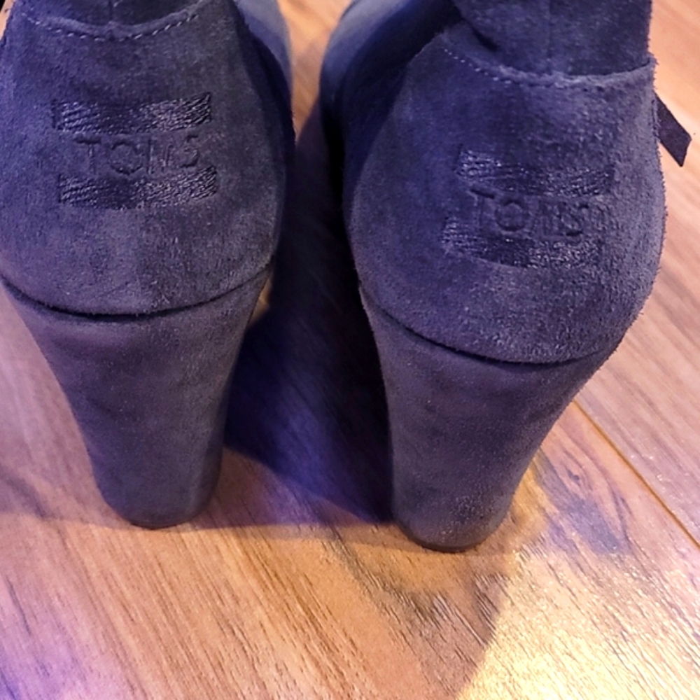 Toms booties - Picture 5 of 9